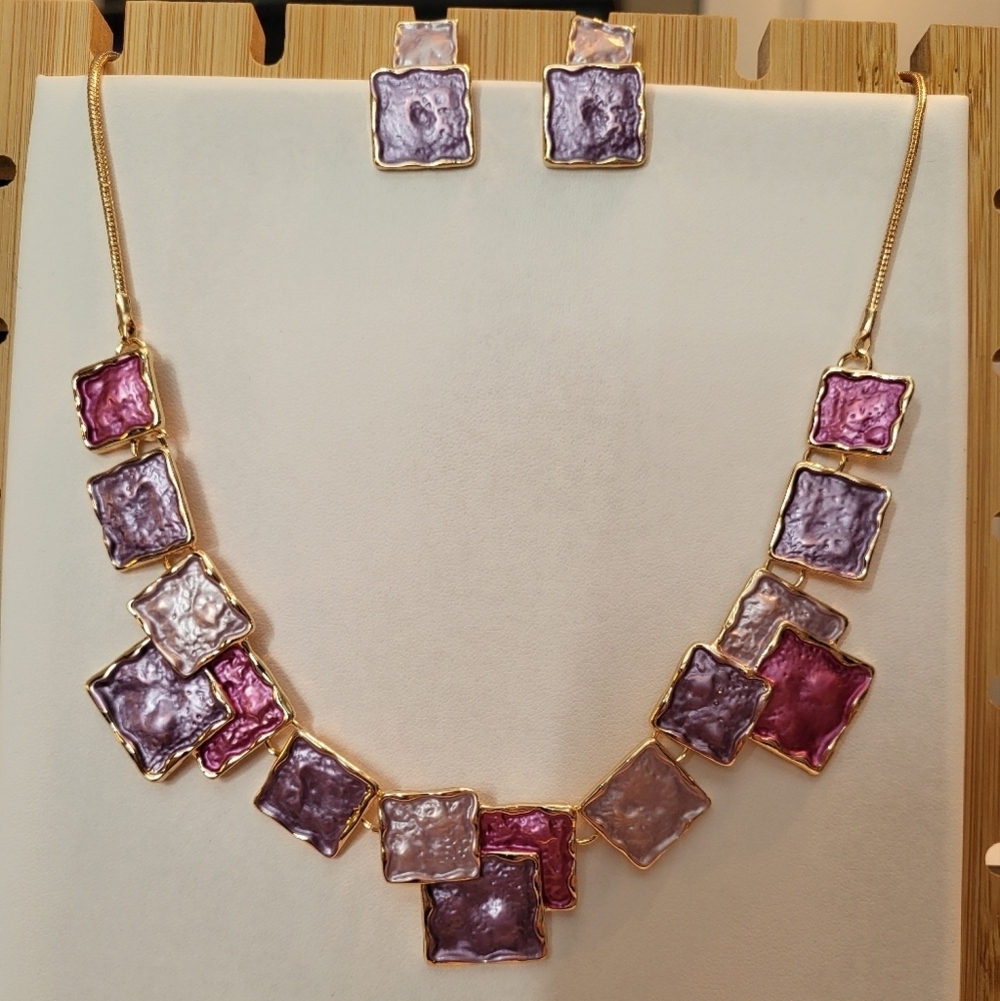 🩷 3/$152-piece square necklace & earring set in gold, purple & fuchsia NWOT